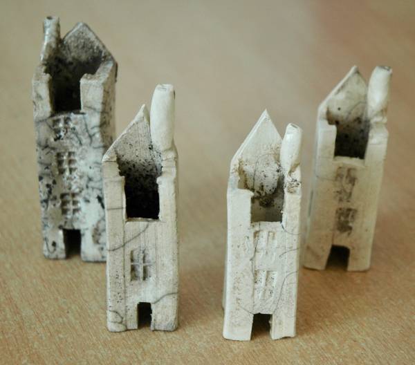 - a Ceramic by Jo Coffey, measuring 9 x 2 cm (H x W) £12